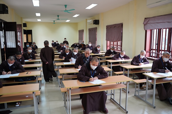 Khai mạc kỳ thi tốt nghiệp khóa VIII niên khóa 2018 – 2022 tại trường Trung cấp Phật học Hà Nội