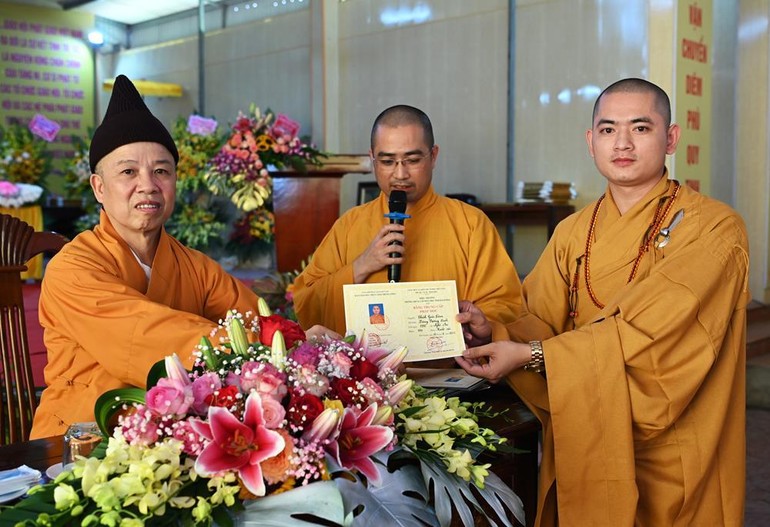 Hải Dương: Trường Trung cấp Phật học tổ chức lễ phát bằng tốt nghiệp khóa VIII (2018-2022)