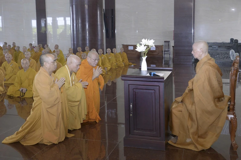 Học viện PGVN tại TP.HCM: Đức Pháp chủ quang lâm chứng minh Lễ Tự tứ của hơn 700 Tăng Ni nội trú