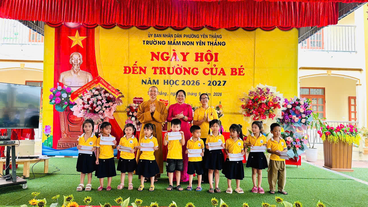 Trao yêu thương, tiếp bước đến trường